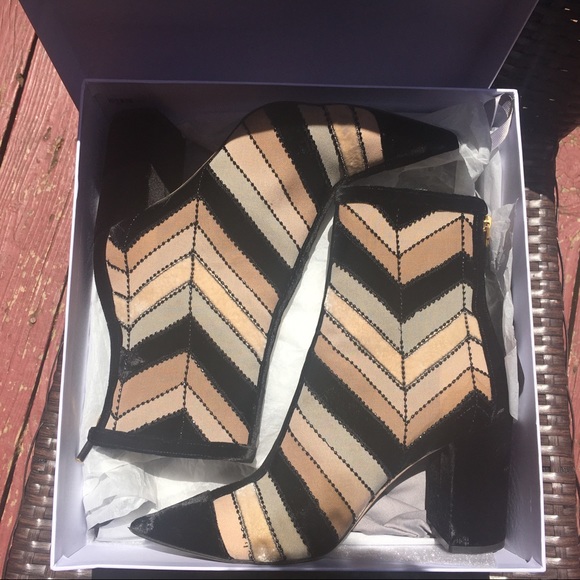 Christian Dior D Cage Bootie - Picture 1 of 6